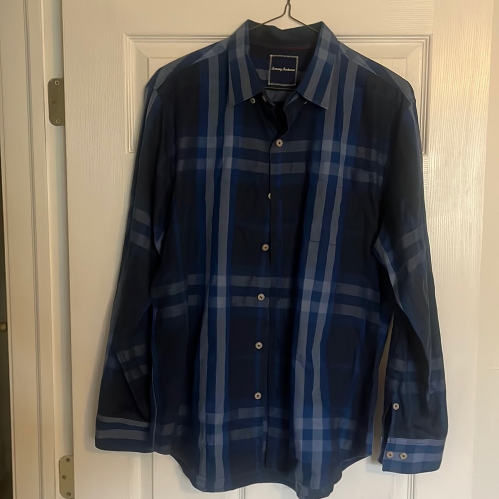 Tommy Bahama long sleeve button down